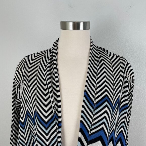 BCBGMAXAZRIA Womens XS Cardigan Wrap Shawl Silk Blend Chevron Scalloped Edge - Picture 3 of 10